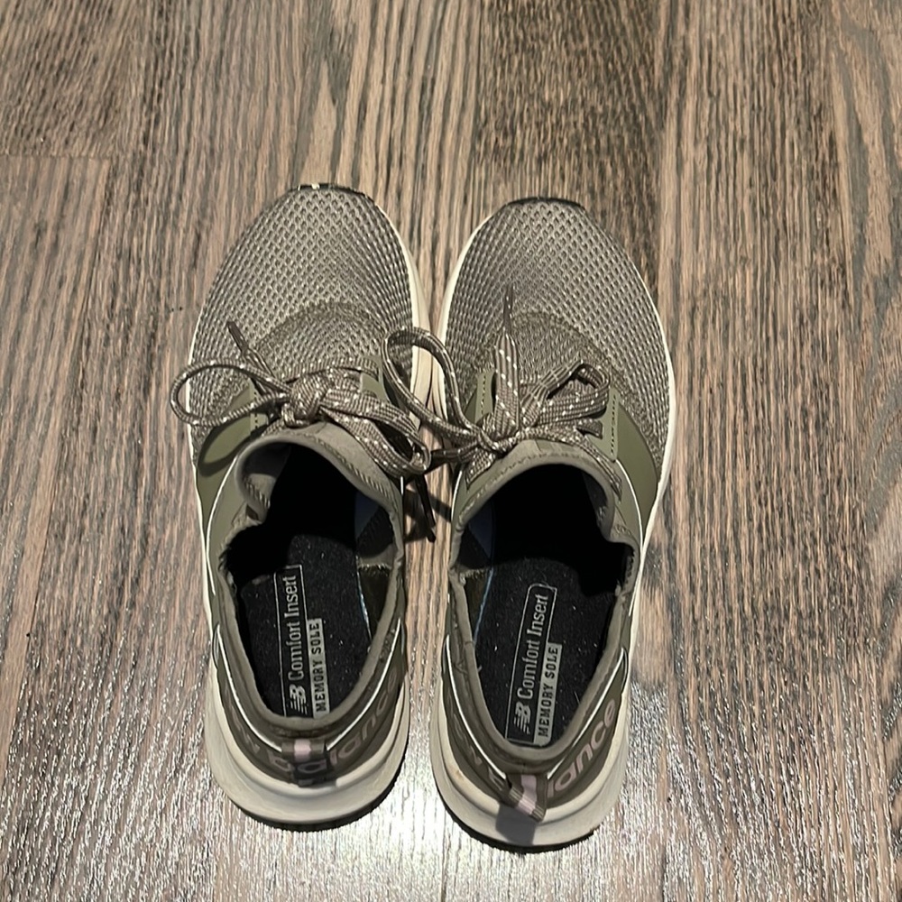 New balance comfort insert sneaker